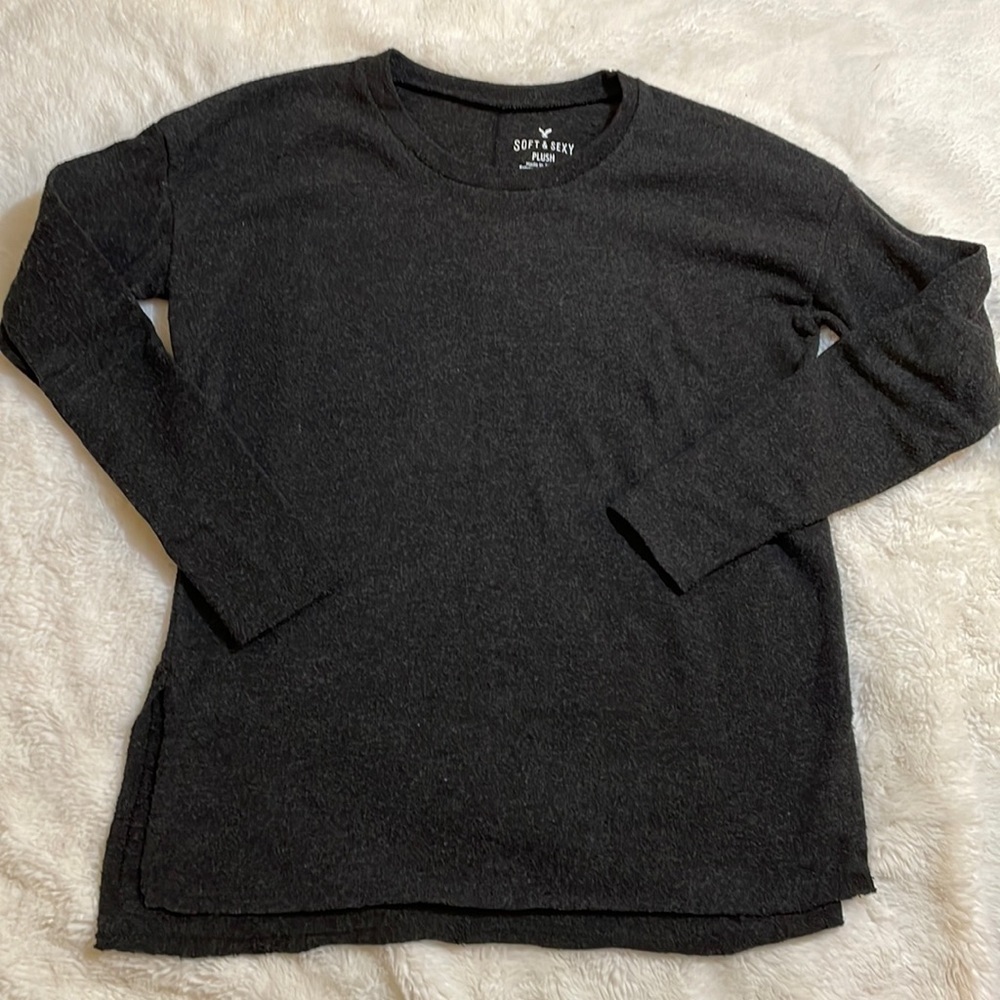 American Eagle Grey Long Sleeve‎